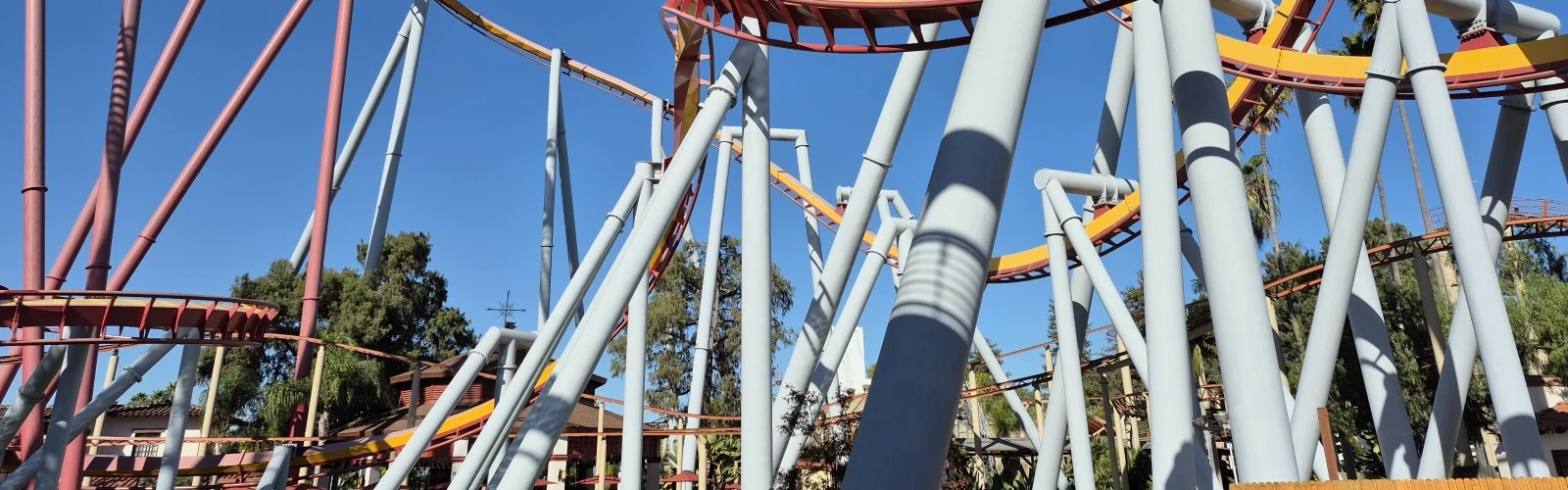 Budget-Friendly Stays: Best Cheap Hotels Near Knott's Berry Farm
