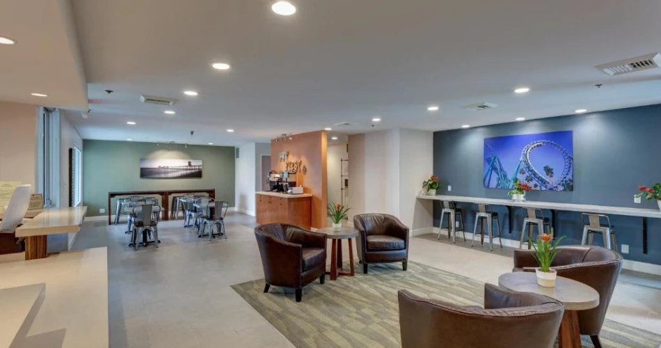 Budget-Friendly Stays: Best Cheap Hotels Near Knott's Berry Farm
