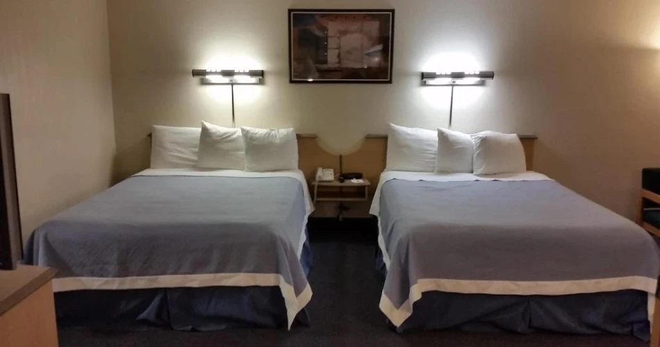 Top Family-Friendly Hotels Near Knott’s Berry Farm for a Fun & Comfortable Stay!
