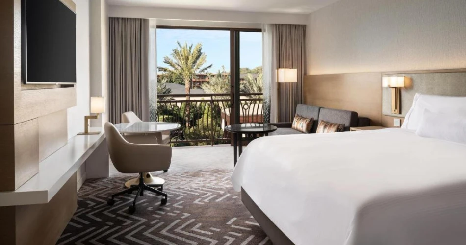 Fuel Up for Fun: Top Hotels With Free Breakfast Near Knott’s Berry Farm

