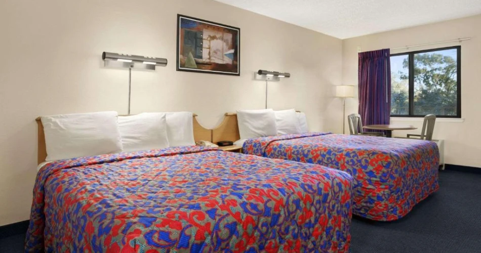 Find the Best Hotels Near Knott's Berry Farm for Your Perfect Stay
